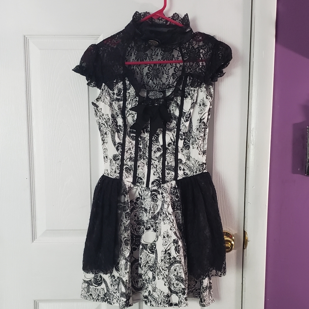 Cute gothic steampunk skull dress